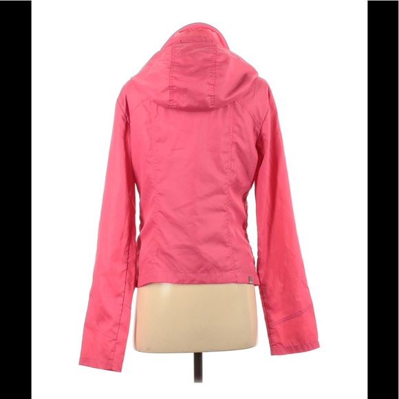 Bench windbreaker size small - Picture 2 of 7